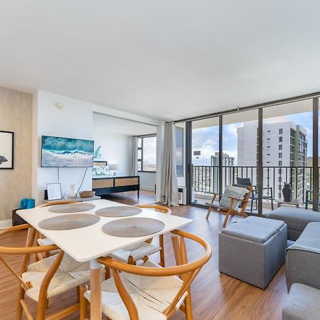Appartement Waikiki Banyan W-Ocean Views With Free Parking! à Honolulu Extérieur photo