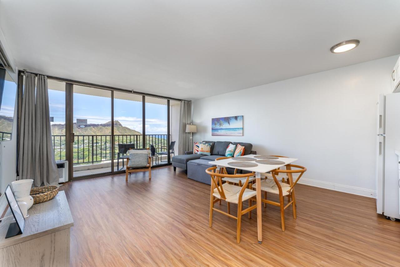 Appartement Waikiki Banyan W-Ocean Views With Free Parking! à Honolulu Extérieur photo