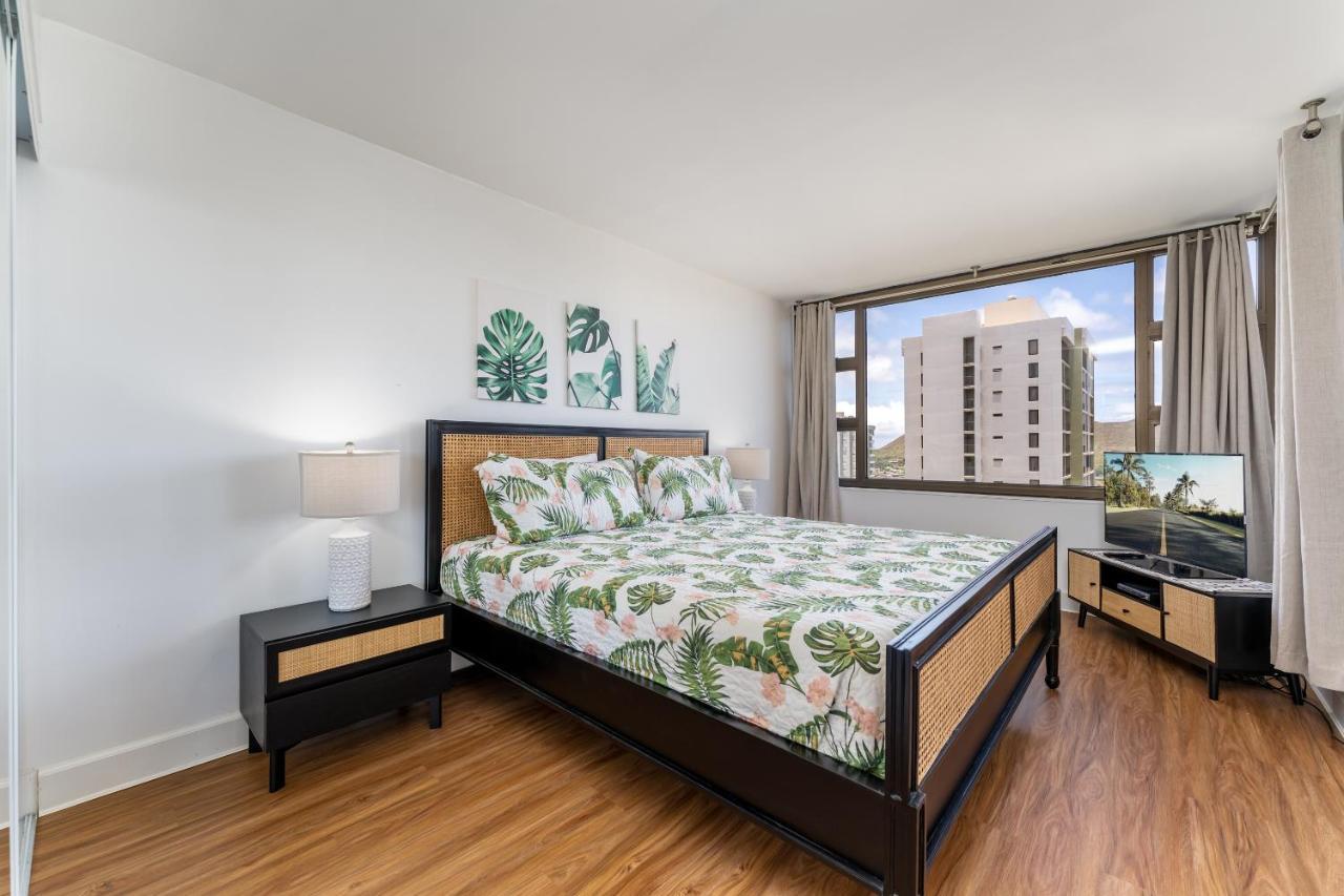 Appartement Waikiki Banyan W-Ocean Views With Free Parking! à Honolulu Extérieur photo